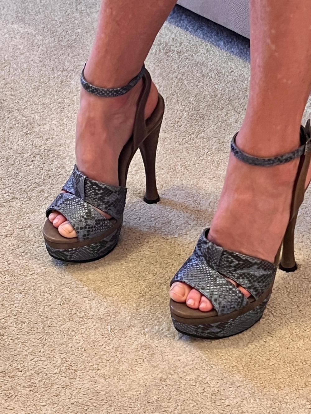 Kristoff blue snakeskin platform sandals, taupe leather, never worn